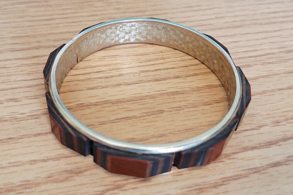 Vintage Modernist Macassar Ebony Wood & Gold Tone Solid Bangle Bracelet Faceted
